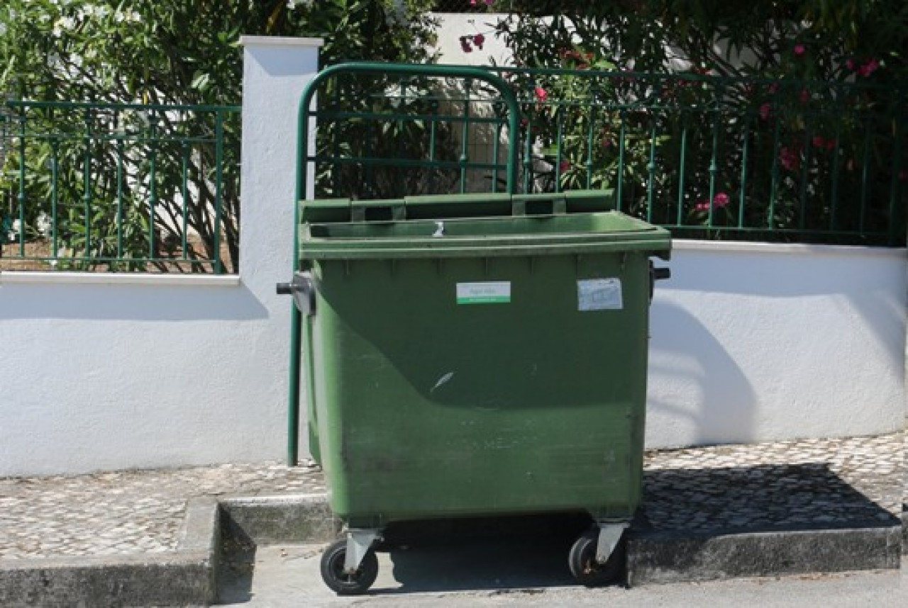 Acordo Quadro para Fornecimento de Contentores do Lixo